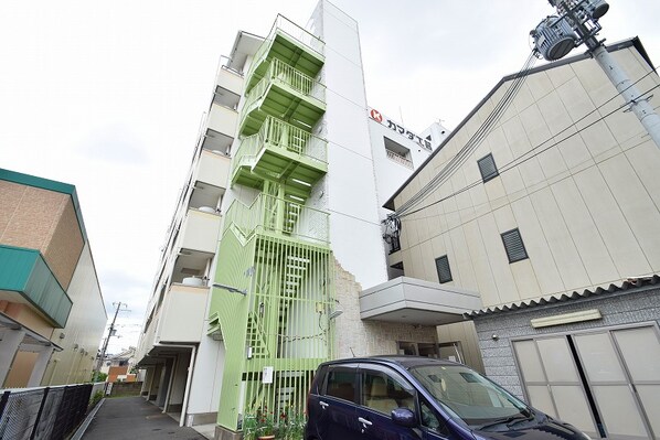 カインド高井田の物件外観写真